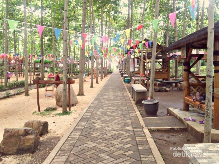 Berlibur ke Kediri, Coba Datang ke Bukit Dhoho Indah