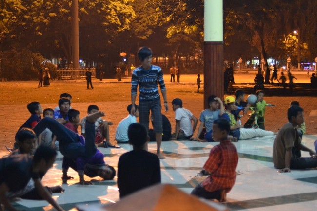 Berselimut Debu di Atas Bromo