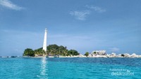 Mercusuar di pulau Lengkuas