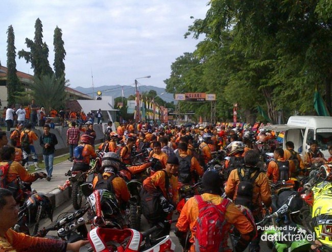 Bruum! Naik Motor Trail di Pedalaman Aceh