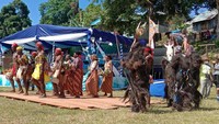 Suku matbat saat menampilkan tari Wala,Foto:Abi