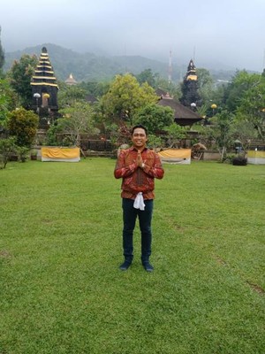 Bukan di Bali, Ini di Kaki Gunung Salak
