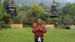 Bukan di Bali, Ini di Kaki Gunung Salak