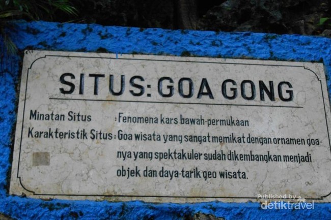 Bukan Gelap Tapi Punya Aneka Warna Cantik, Ini Goa Gong di Pacitan