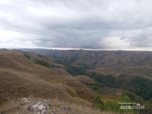 Bukit Eksotis di Tanah Sumba