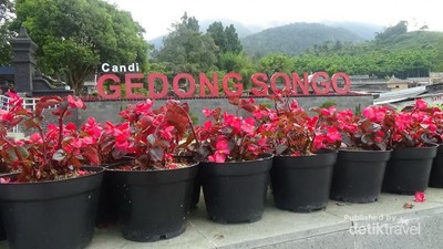 Candi Gedong Songo yang Tak Berjumlah Sembilan