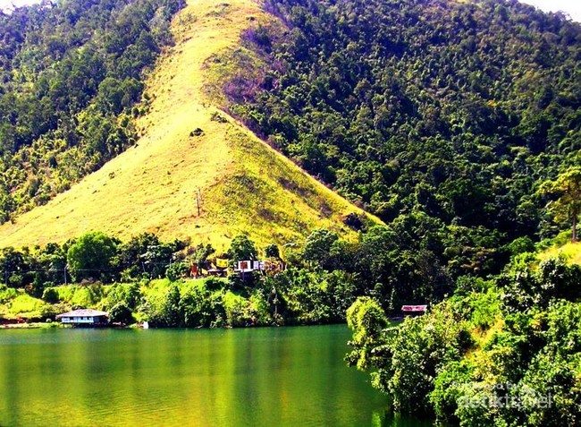 Damainya Danau Sentani