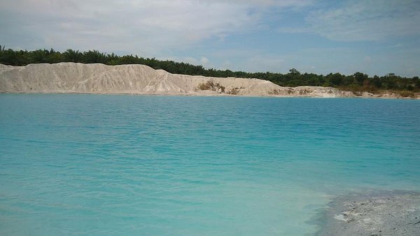 Danau Biru & Bukit Merah, Gambaran Sempurna Pulau Bangka