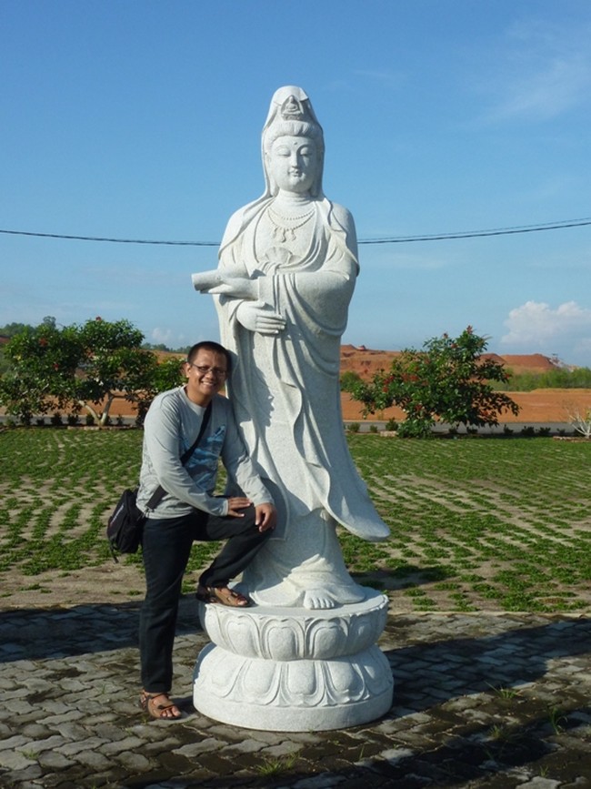 Dewi Kwan In Nusantara