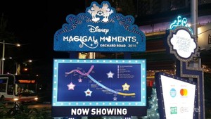 Disneyland Gratis dari Singapura