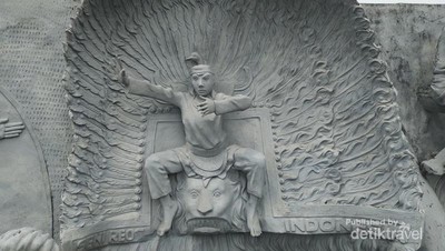 Etos Kerja Tinggi Tercermin dari Relief Taman Monas, Tahu?