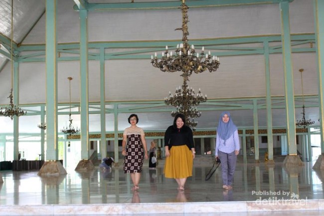Foto: Melihat Istana Raja Solo Lebih Dekat