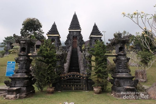 Foto: Perayaan Dewi Sarasvati di Bogor
