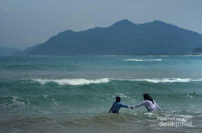 Hunting Foto di Ujung Barat Indonesia, Yuk ke Pantai Lhoknga