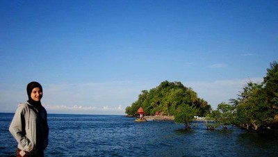 Indonesia Tampak Lebih Indah di Pantai Painan