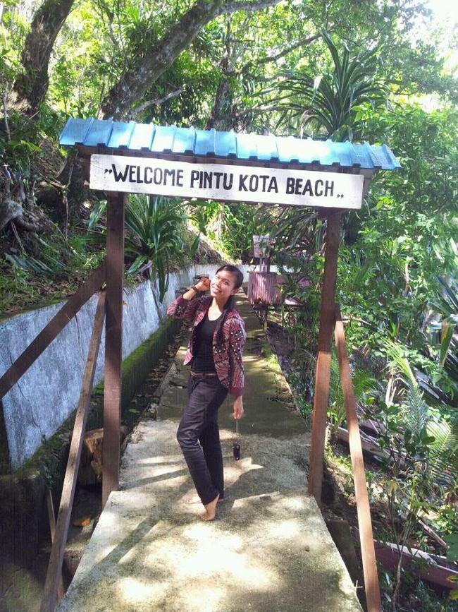 Ini Pantai-pantai di Ambon yang Sungguh Manise