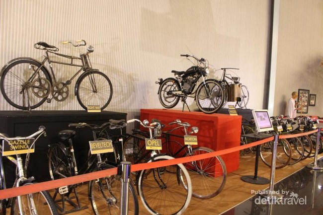 Intip Kendaraan Dunia Zaman Old Di Museum Angkut