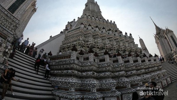 Intip Ruangan di Wat Arun yang Sering Dilewatkan