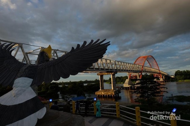 Kahayan, Jembatan Ikonik di Palangkaraya