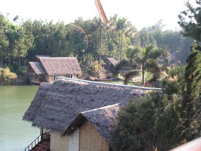 Kampung Sampireun, Mewahnya Perkampungan Sunda di Garut