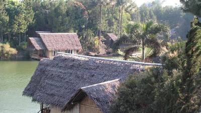 Kampung Sampireun, Mewahnya Perkampungan Sunda di Garut