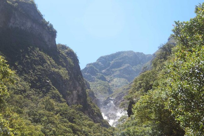 Kawah Candradimuka dalam Kisah Gatotkaca Ada di Gunung Lawu