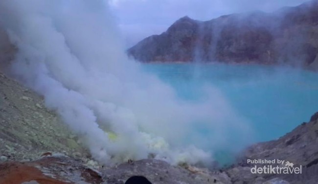 Kawah Ijen, Si Biru yang Jelita di Timur Pulau Jawa