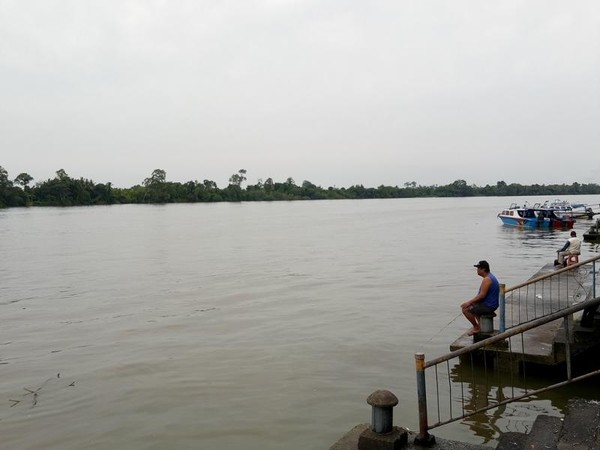 Memancing di Sungai Kayan adalah aktivitas terbaik untuk mengisi waktu luang