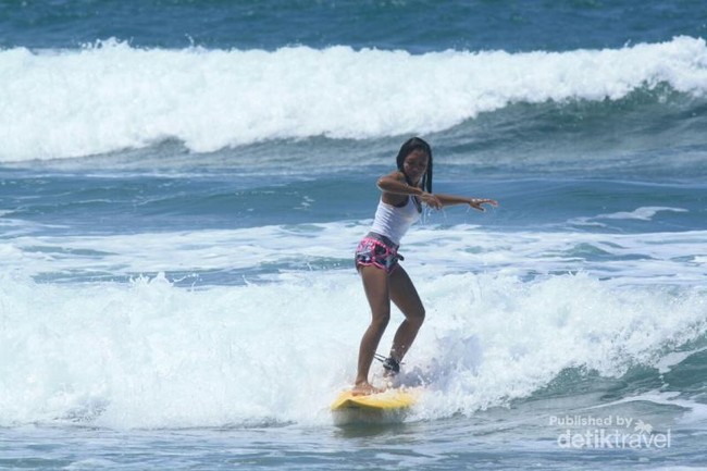 Kegiatan Seru di Pantai Seminyak Bali