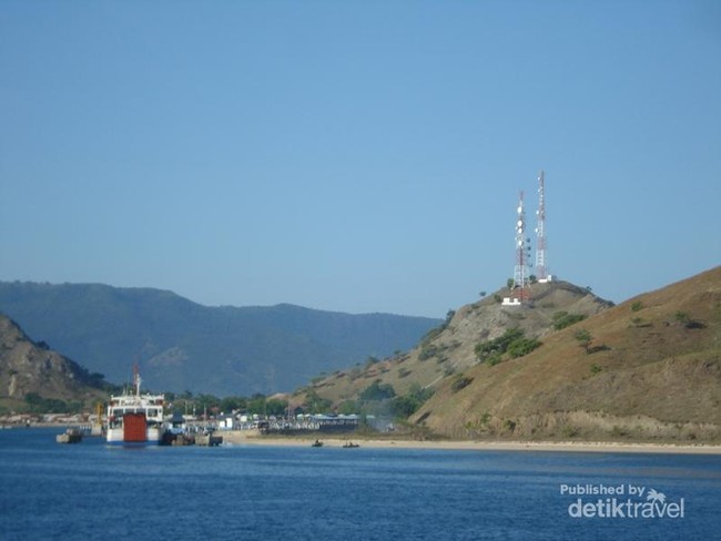 Keindahan Pelabuhan Pototano, Gerbang Menjelajahi Sumbawa