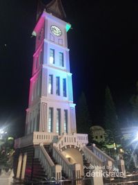 Kembaran Menara Jam Big Ben Ada Di Bukittinggi