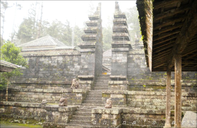 Kemegahan Arsitektur Candi Cetho, Karanganyar