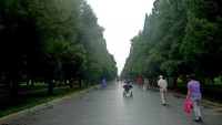 Temple of Heaven menjadi tempat bersantai, olahraga sekaligus wisata