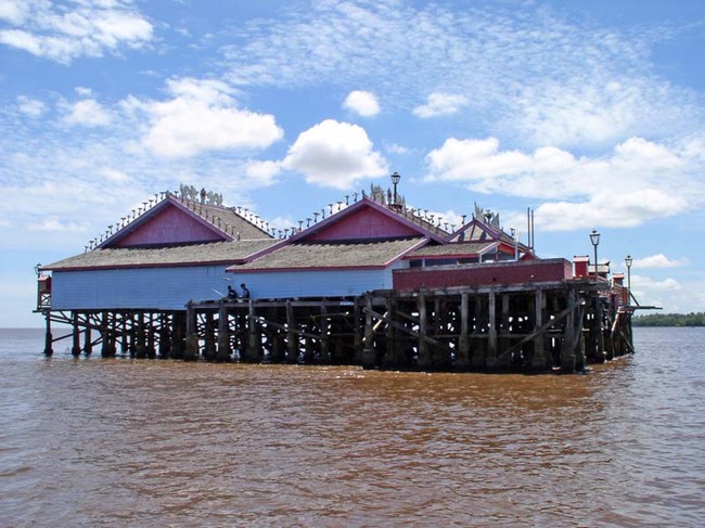 Klenteng Tengah Laut