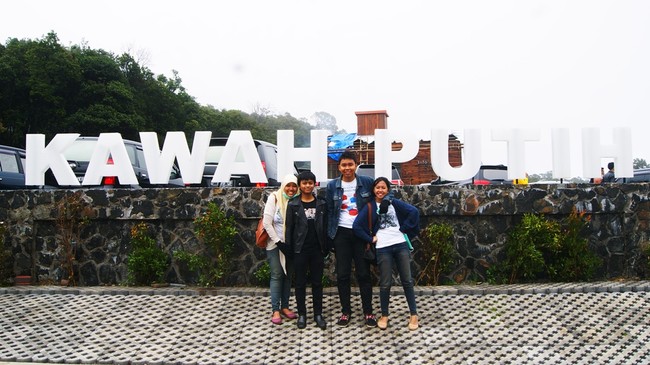 Libur Besok, Jalan-jalan ke Kawah Putih Yuk!