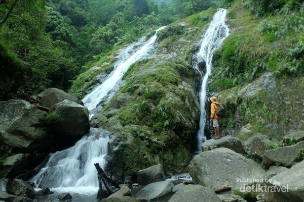 Liburan di Sekitar Jakarta, Coba ke Air Terjun Cibadak Bogor
