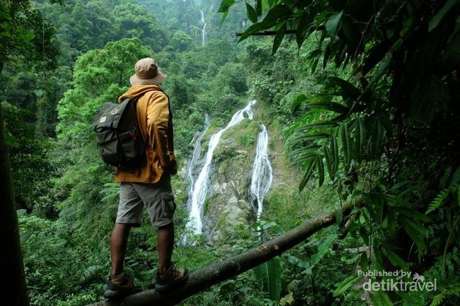 Liburan di Sekitar Jakarta, Coba ke Air Terjun Cibadak Bogor