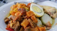 LONTONG CAP GOMEH