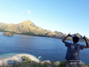 Liburan Murah Lihat Komodo Langsung di NTT