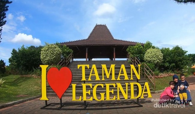 Liburan Seru di Taman Legenda Keong Mas TMII Jakarta