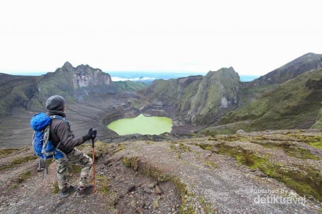 Lihat Indahnya Kawah Kelud