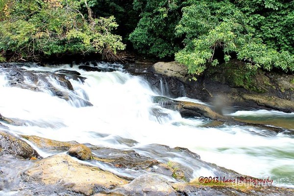 Loklaga, Surga Air Tersembunyi di Kalimantan Selatan