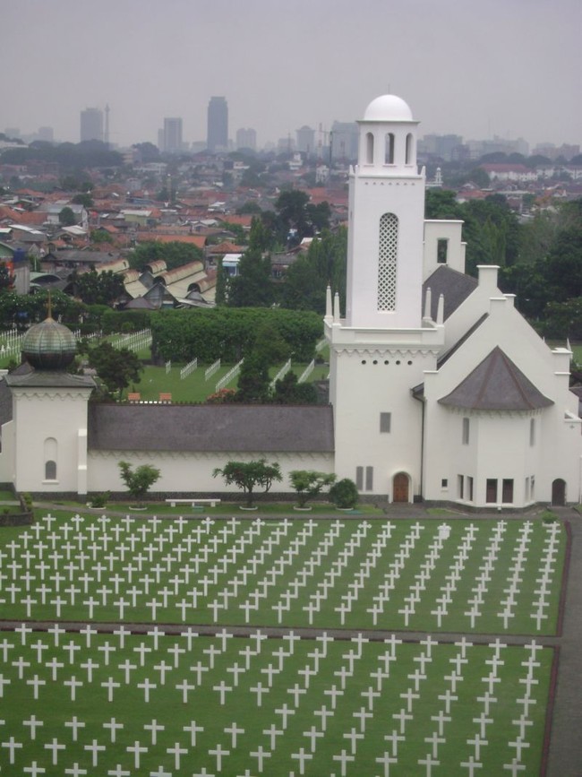 Makam Tentara PD II di Casablanca, Jakarta