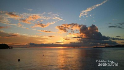 Matahari Terbenam di Raja Ampat, Terbaik!