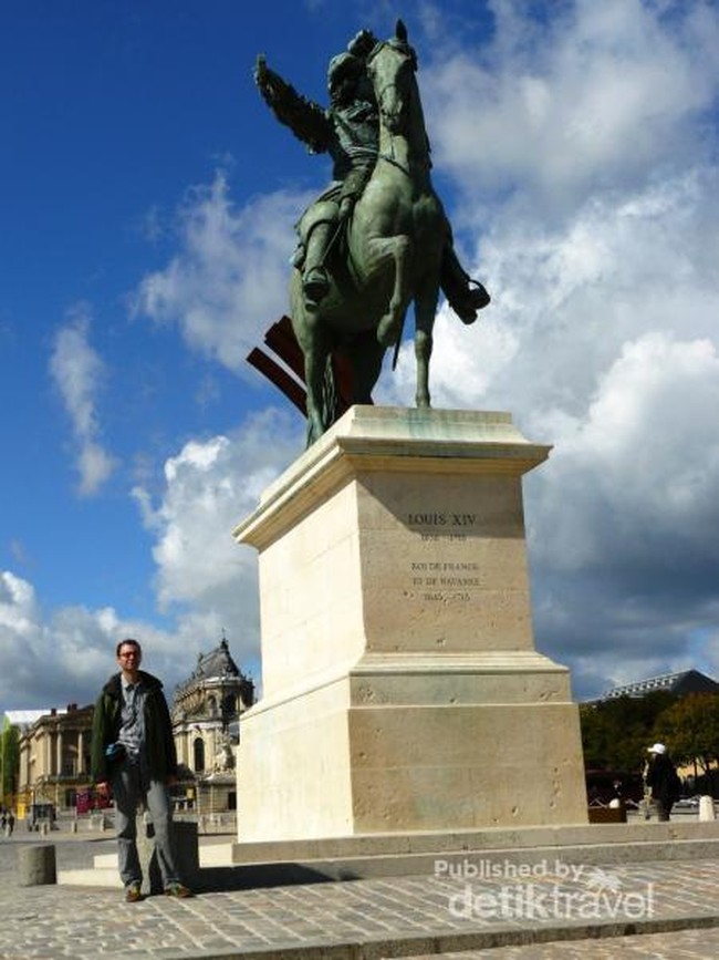 Megah, Ini Istana Terbesar di Eropa