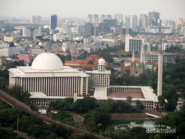 Megahnya Masjid Istiqlal