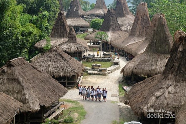Melihat Eksotisme Kampung Adat Prai Ijing Sumba Barat