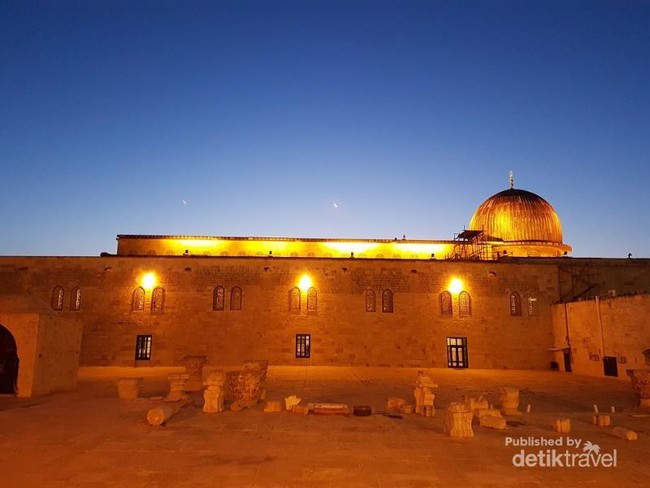 Melihat Masjid Al Aqsha dari Dekat