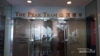 Tram, salah satu cara untuk mencapai Victoria Peak