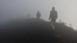 Mendaki Gunung di Musim Hujan? Ini Tipsnya